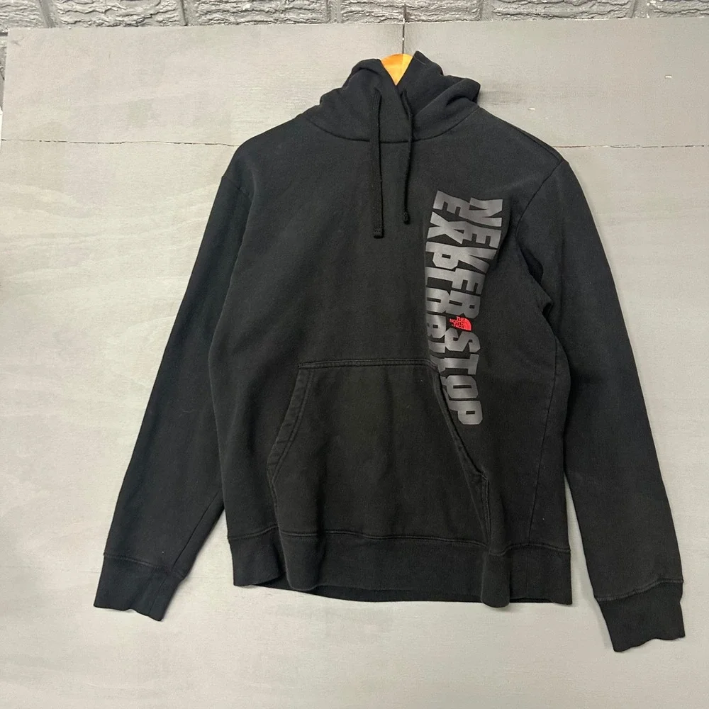 The North Face Mens Black Never Stop Exploring Pullover Hoodie Sweatshirt Medium